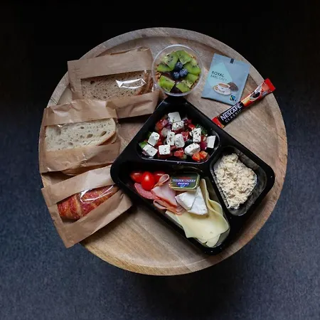 Wondrous Warszawska Street Apartman *